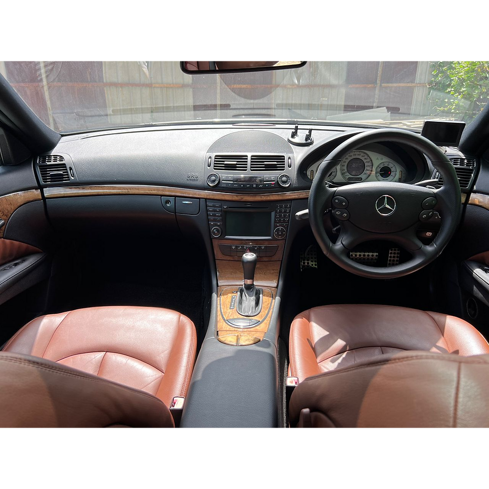Thumbnail: Mercedes-Benz E280 3.0