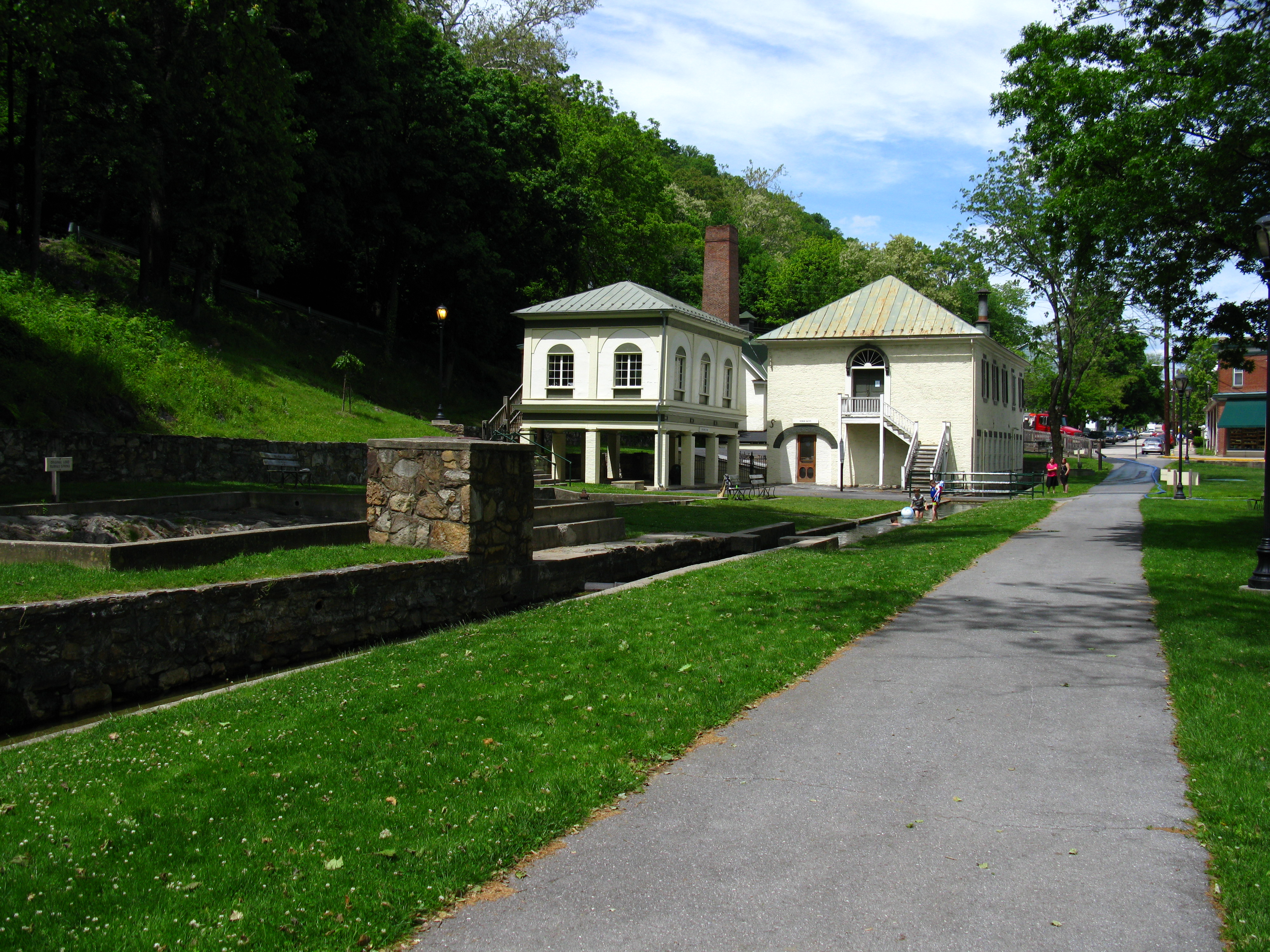 Berkeley Springs State Park trees and historic spa buildings