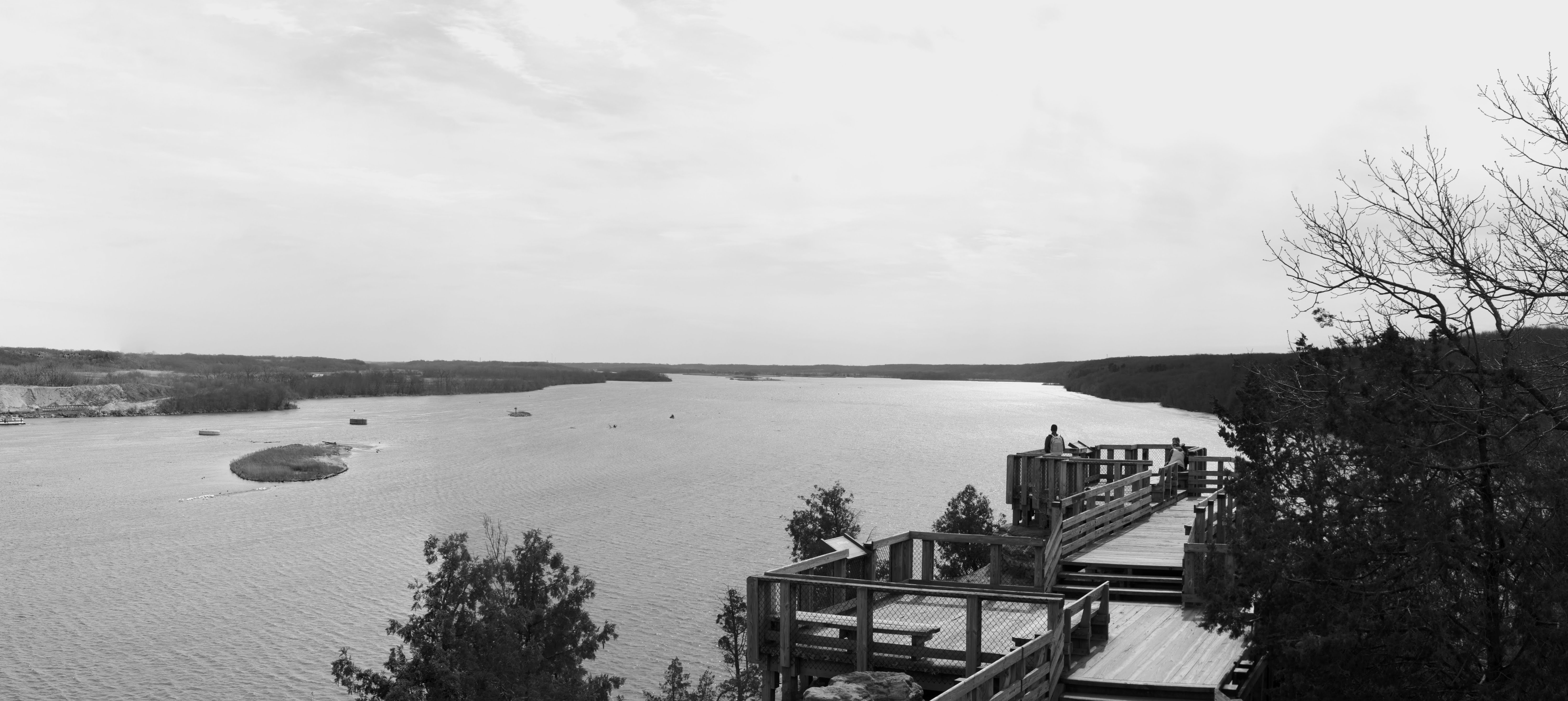 Eagle Cliff overlook at Starved Rock State Park, Illinois