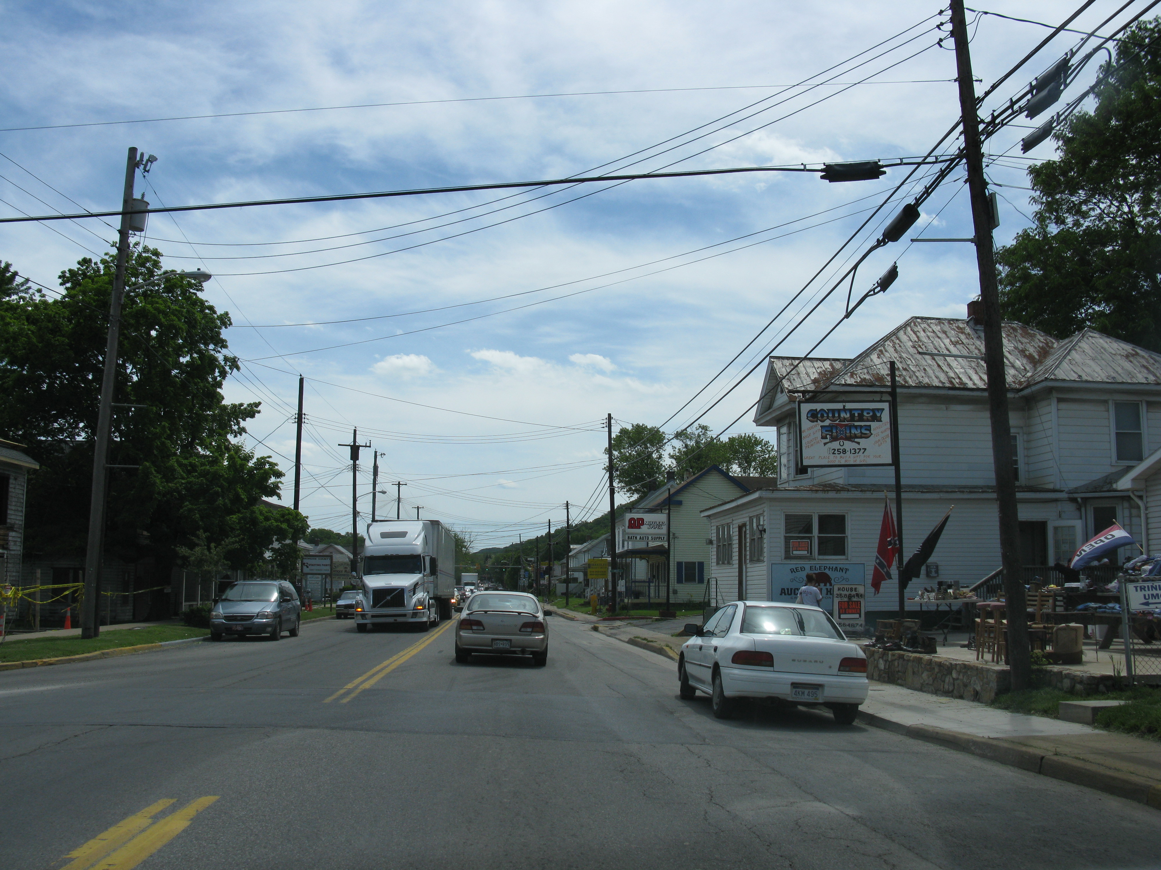 US-522 approaching Berkeley Springs, the DC-to-Bath drive