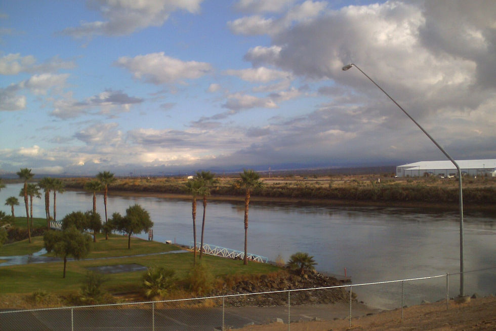 Colorado River at Laughlin, Nevada, photograph. Wikimedia: Colorado River Avi.JPG