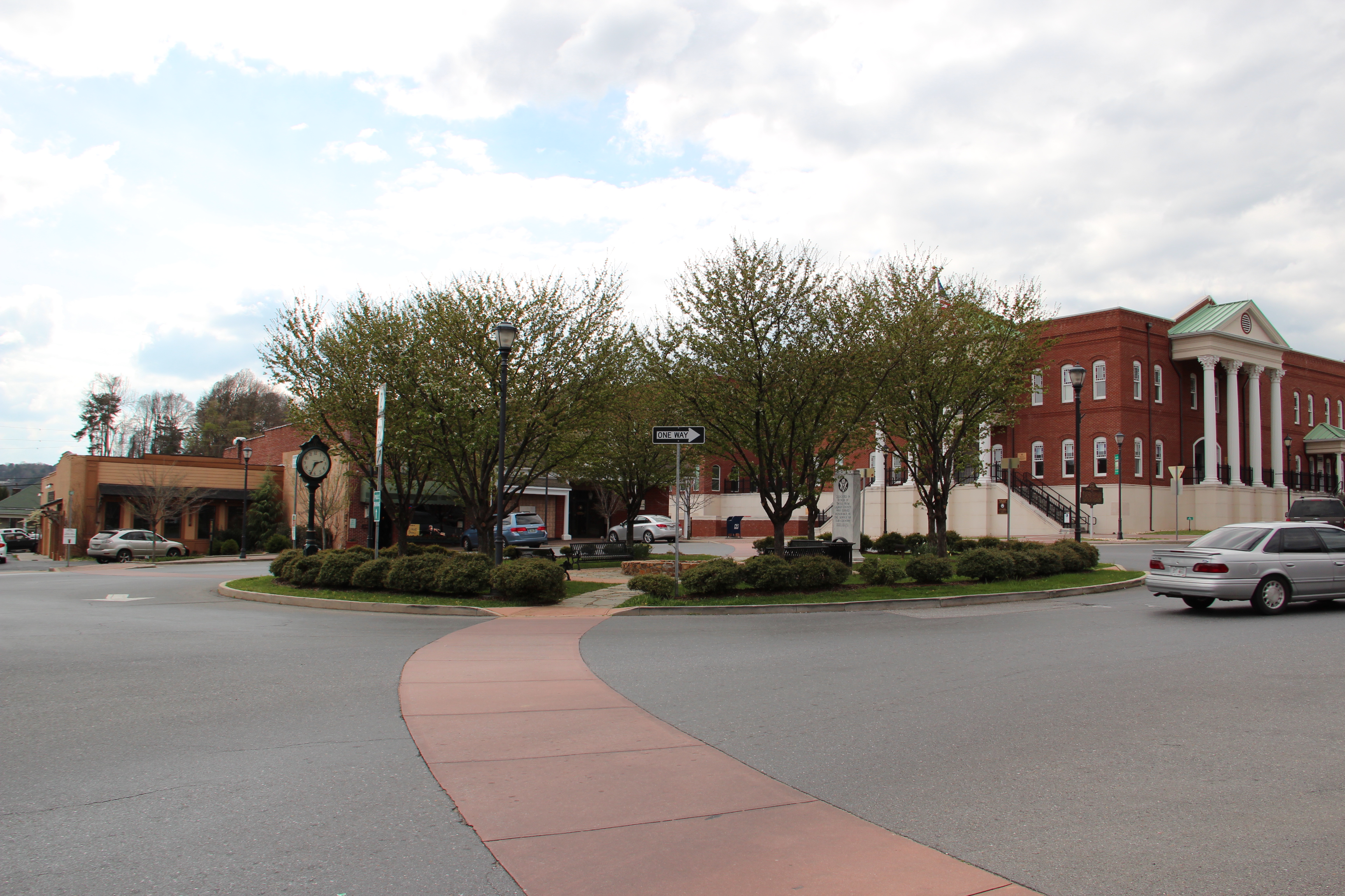 Roundabout approach into Ellijay toward the Cherry Log corridor