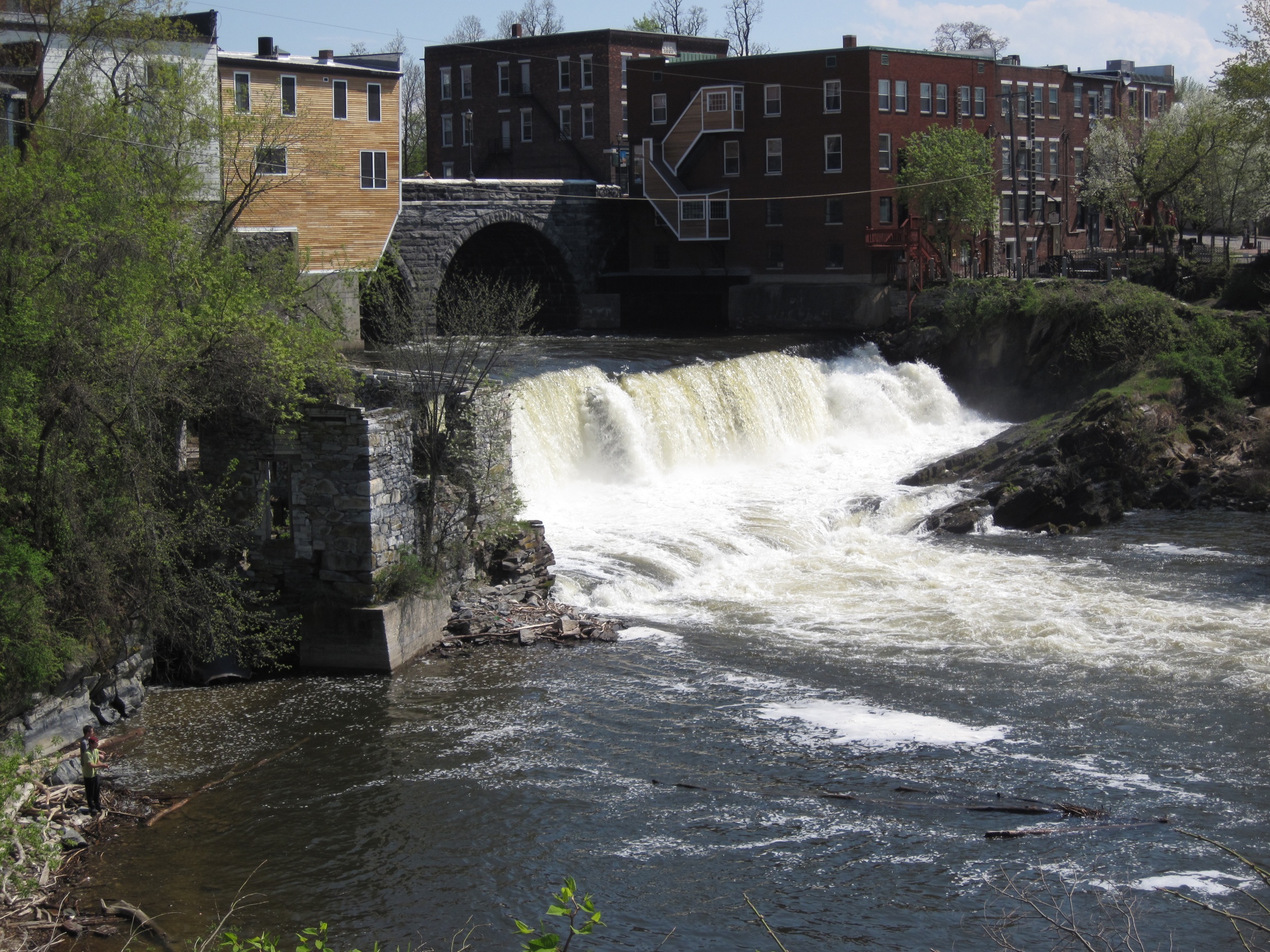 Middlebury Falls on Otter Creek in Middlebury, Vermont. Wikimedia Commons, CC BY 2.0.