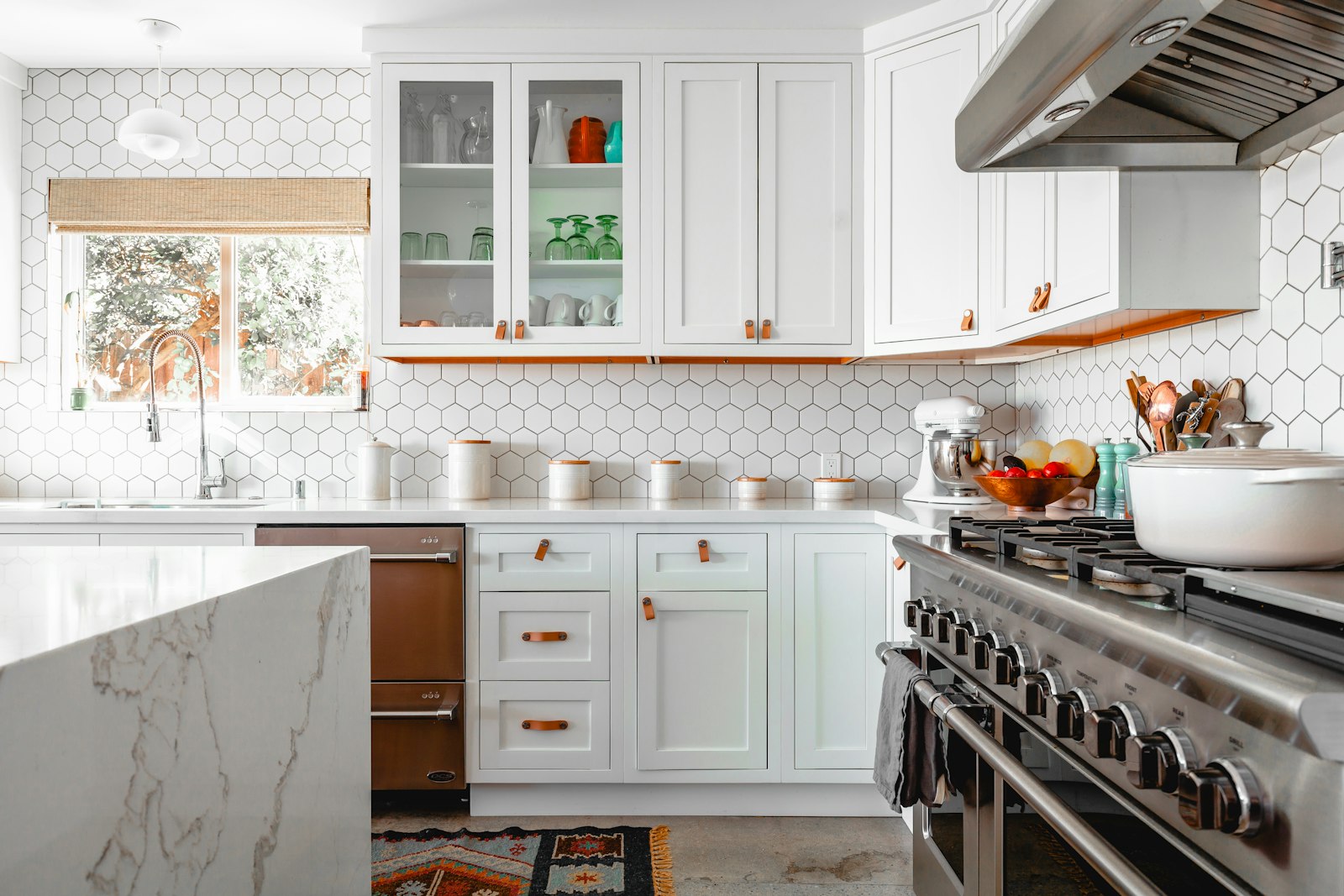 Stay kitchen with white cabinets, no faces