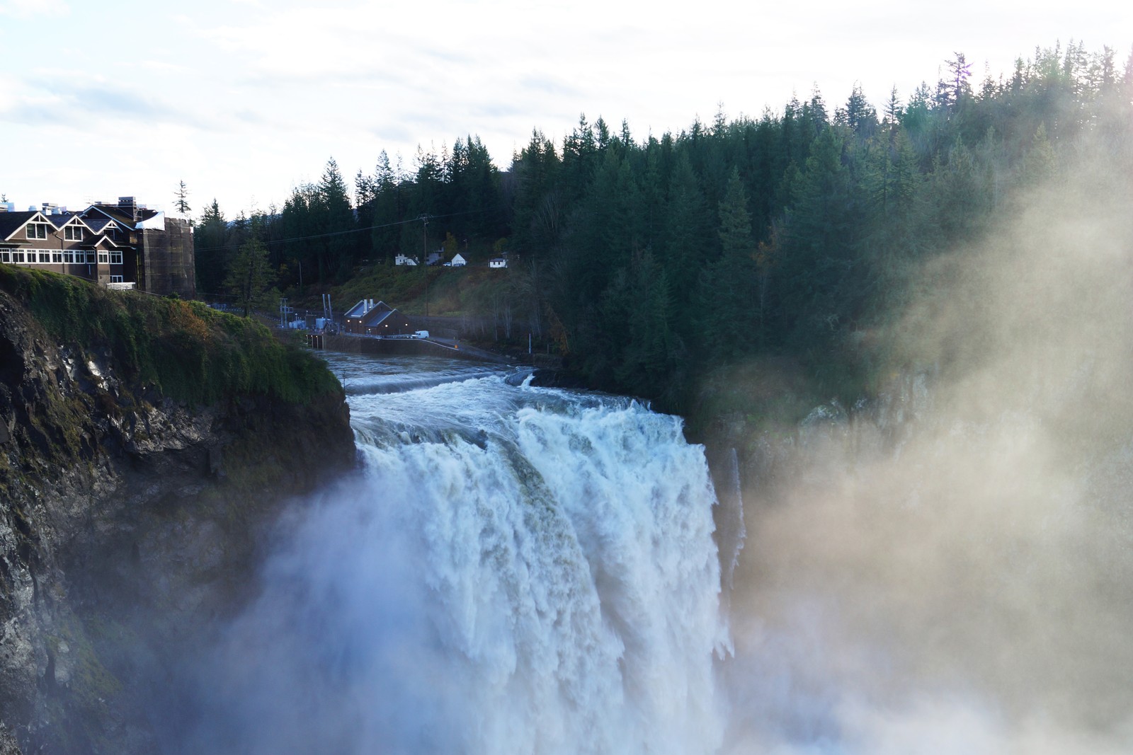 Snoqualmie Falls and Salish Lodge