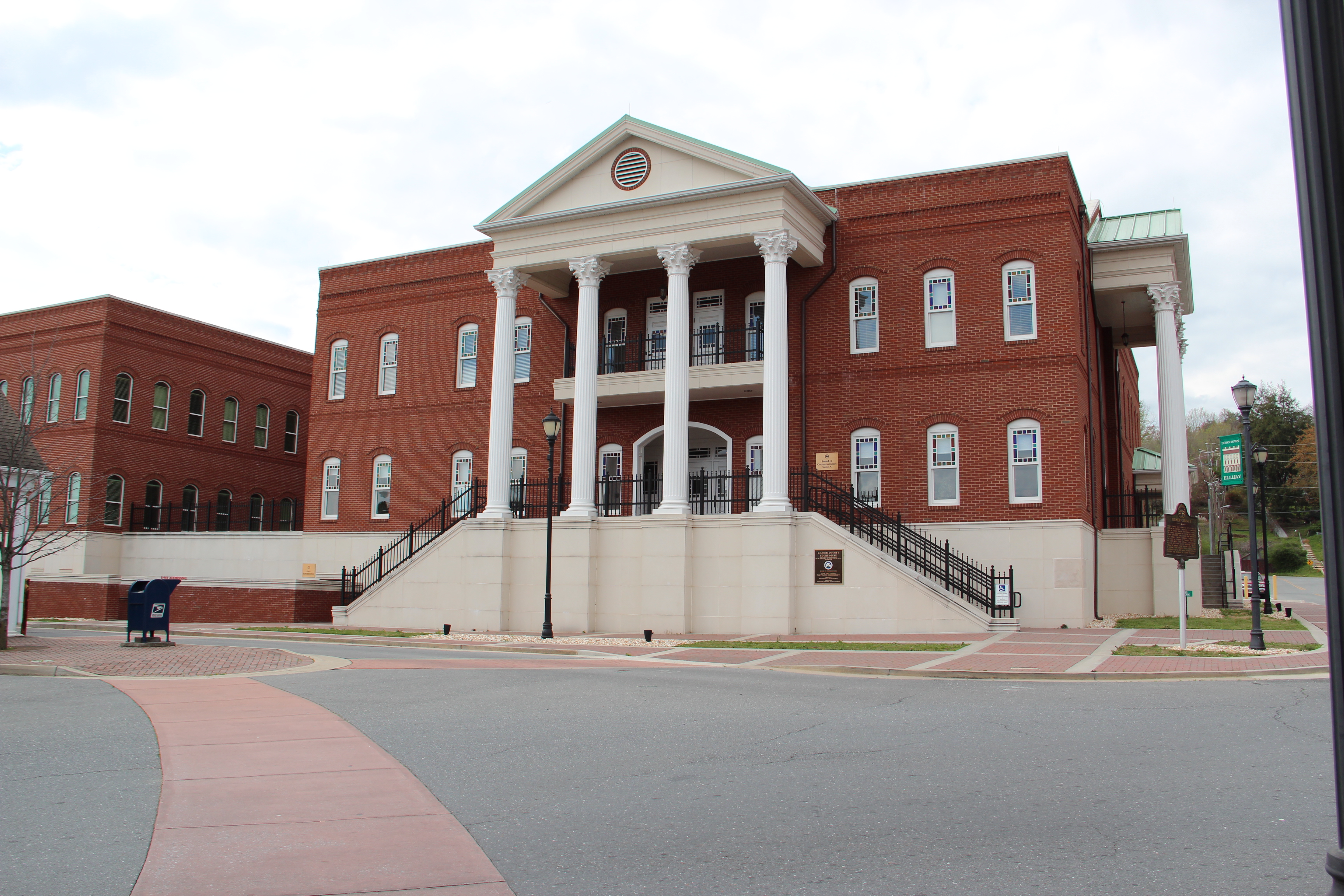 County courthouse on the square in Ellijay, Georgia