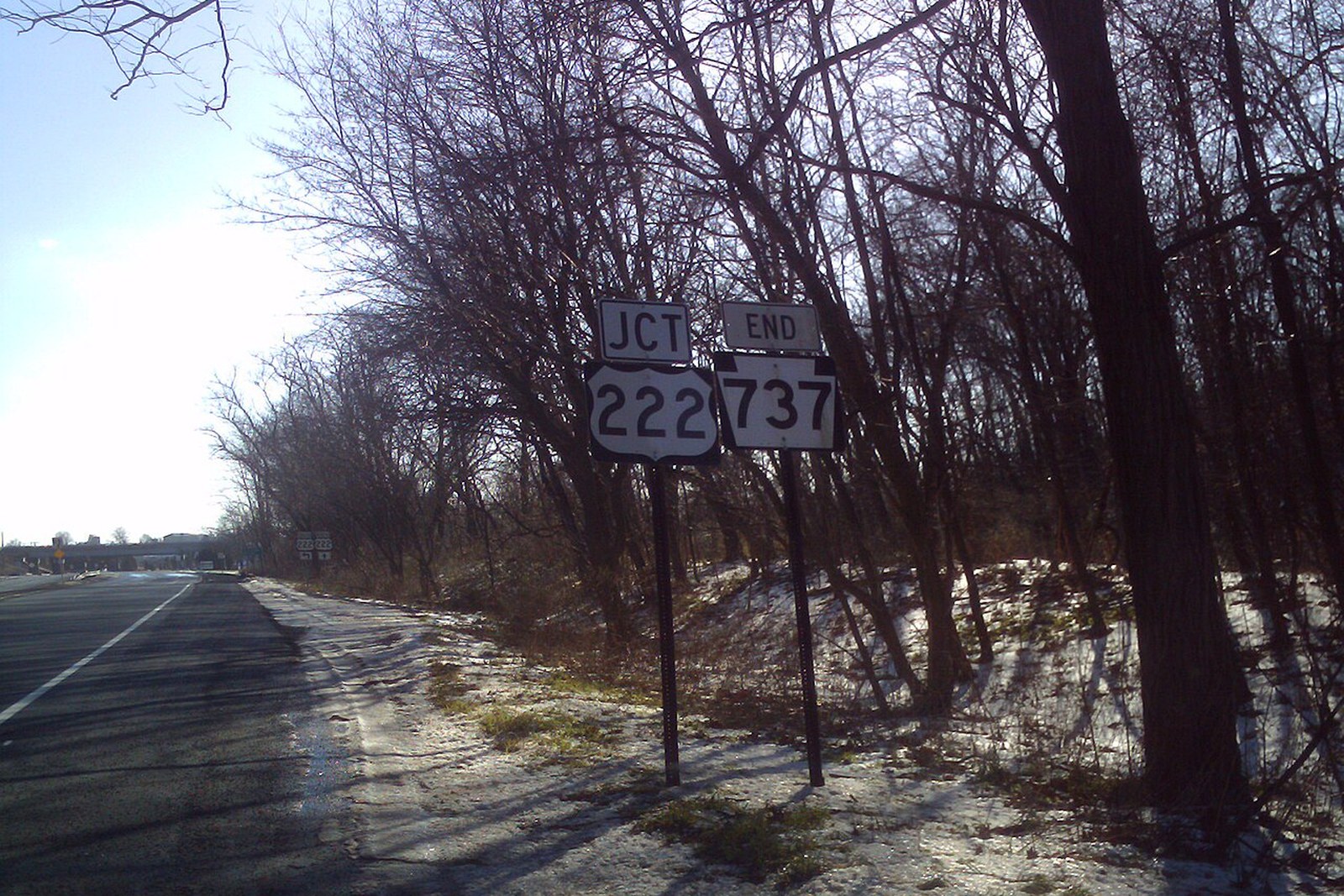 US-222 and PA-737 junction signs near Kutztown