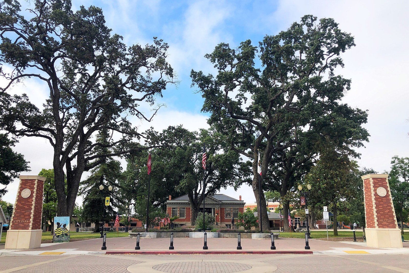 Paso Robles City Park entrance and Carnegie library oaks