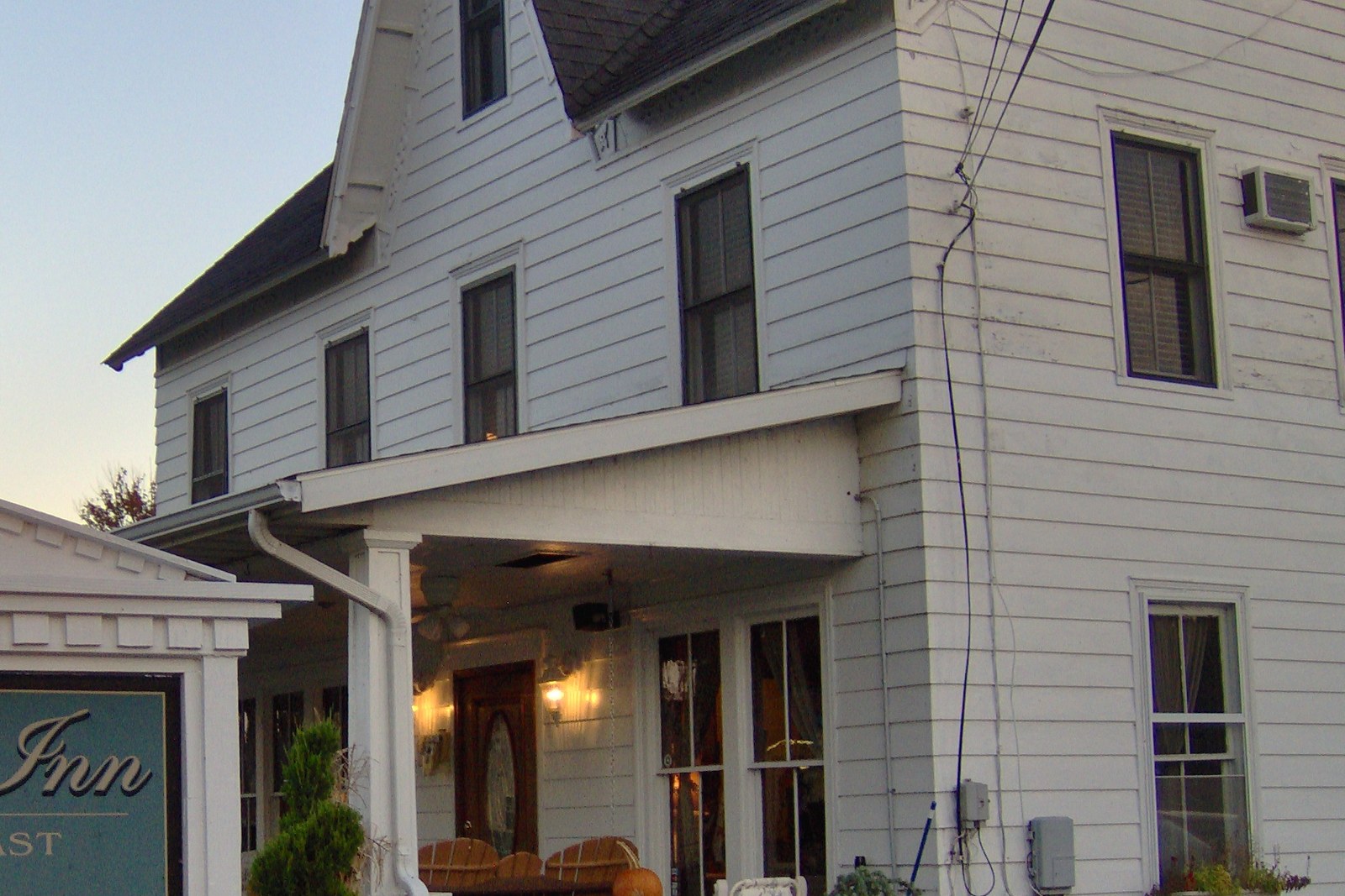 White inn exterior, no faces