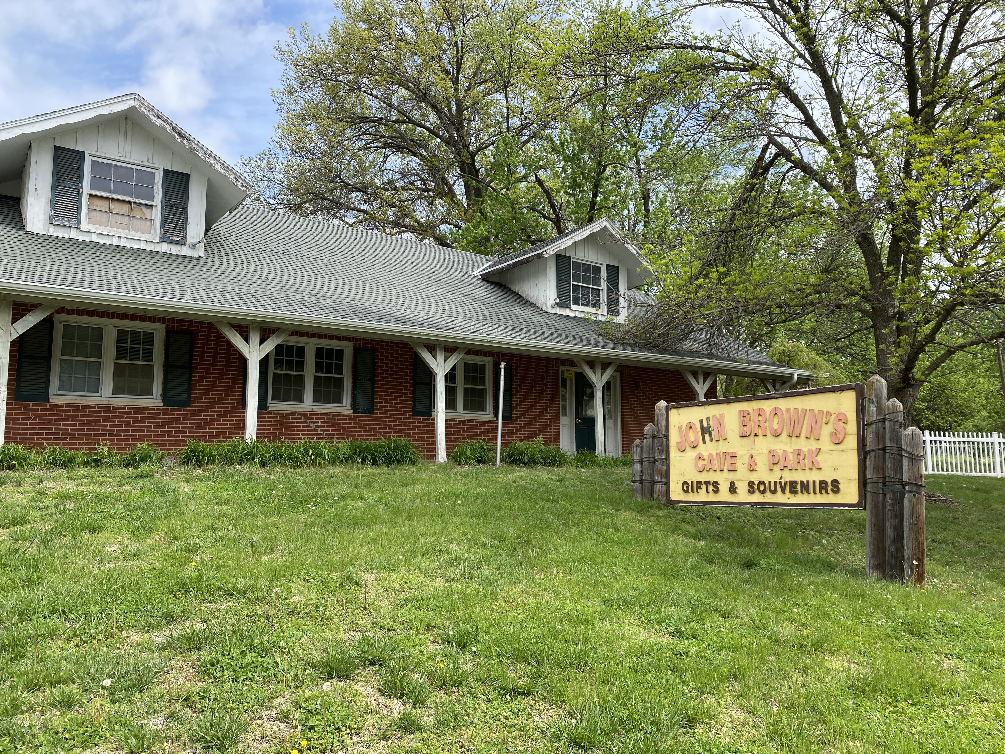 Mayhew Cabin park in Nebraska City, Nebraska
