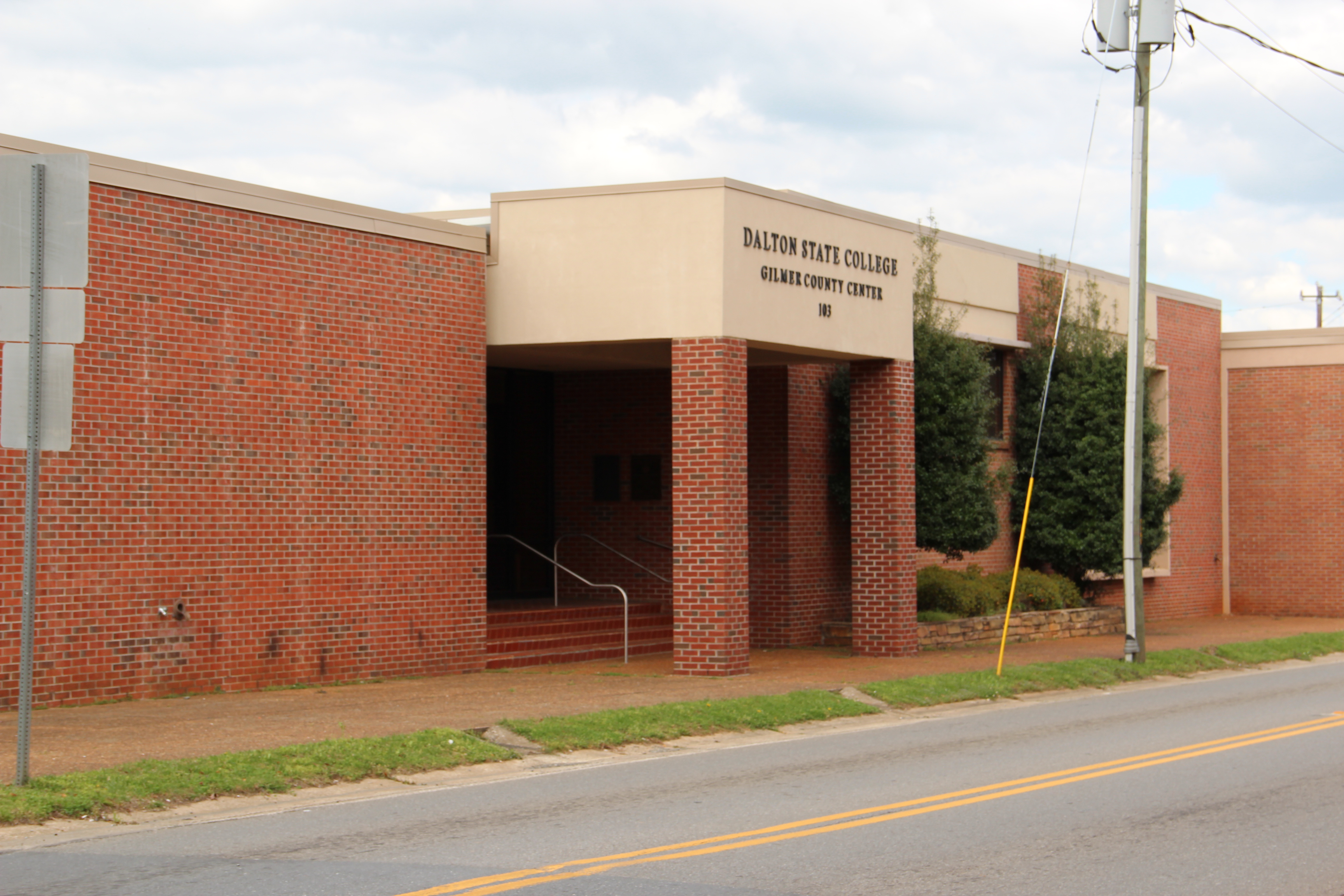 Ellijay, Georgia civic landscape near the square