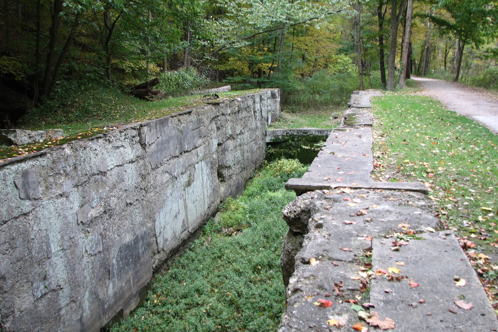 Ohio and Erie Canal lock and Towpath in Peninsula, Ohio