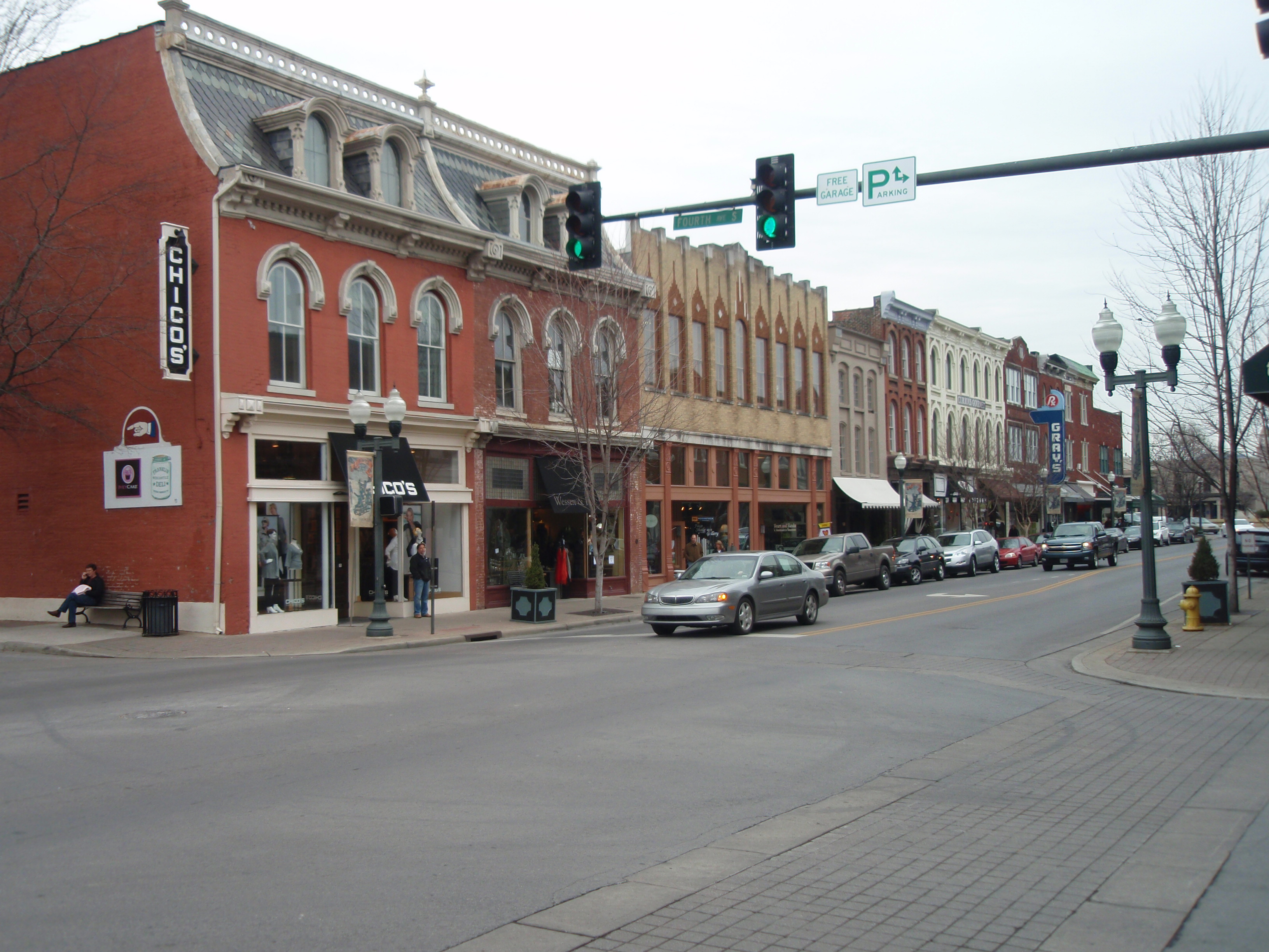 Fourth Avenue and Main Street in historic downtown Franklin, Tennessee