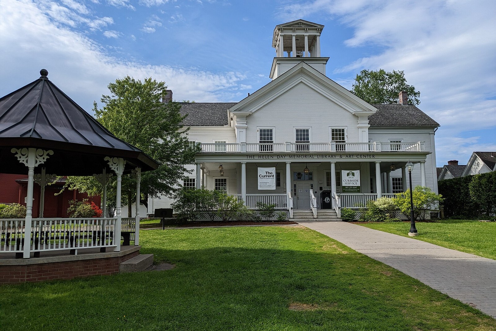 Helen Day Memorial Library and Art Center on the Stowe village green