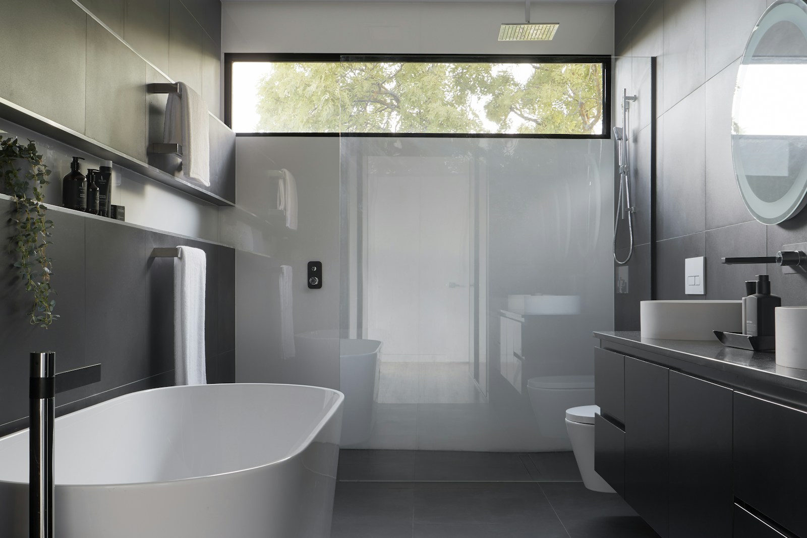 Bathroom with tub, no faces