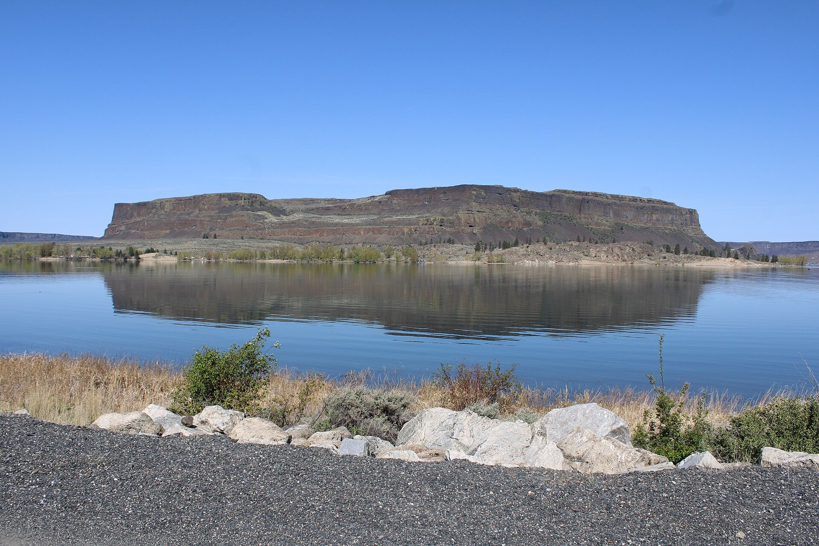 Steamboat Rock reflected in Banks Lake
