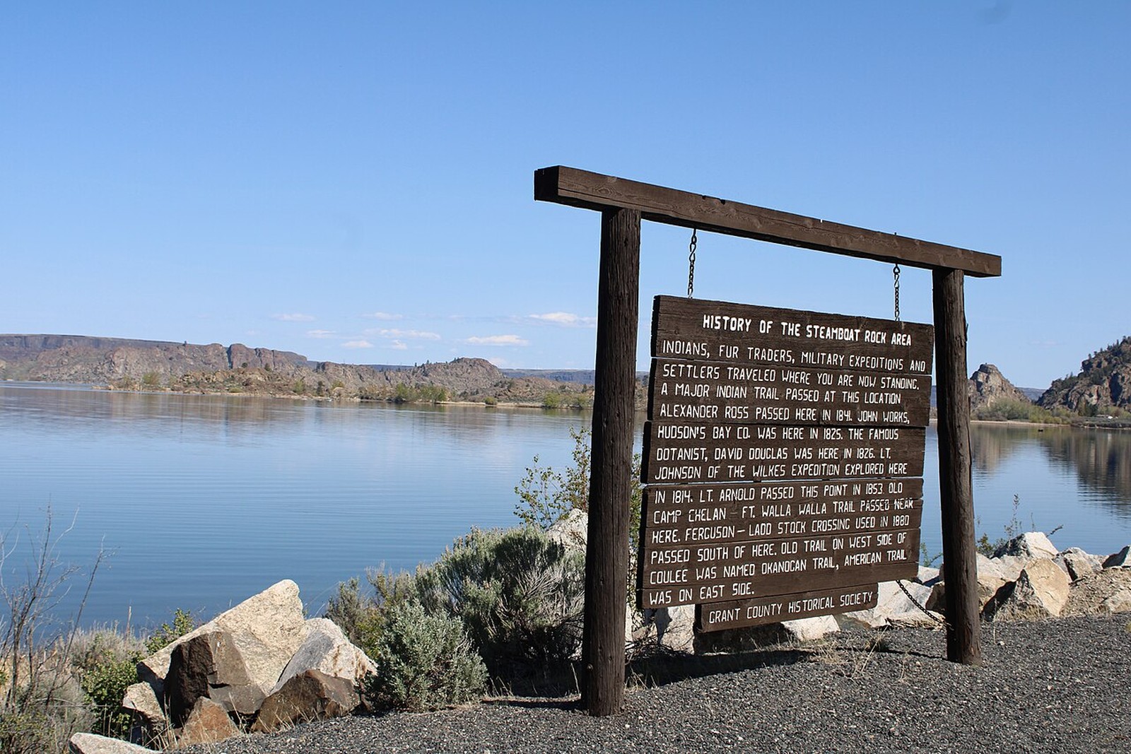 Steamboat Rock history sign on Banks Lake