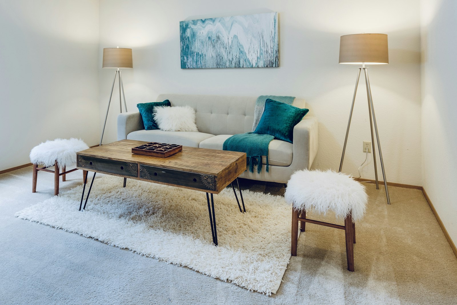 Small stay living room, no faces