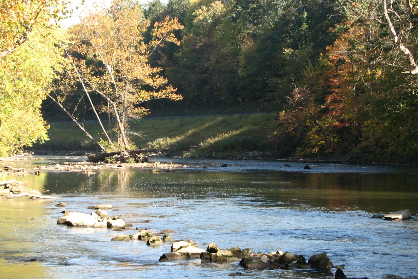 Cuyahoga River rocks and Towpath bank in Peninsula