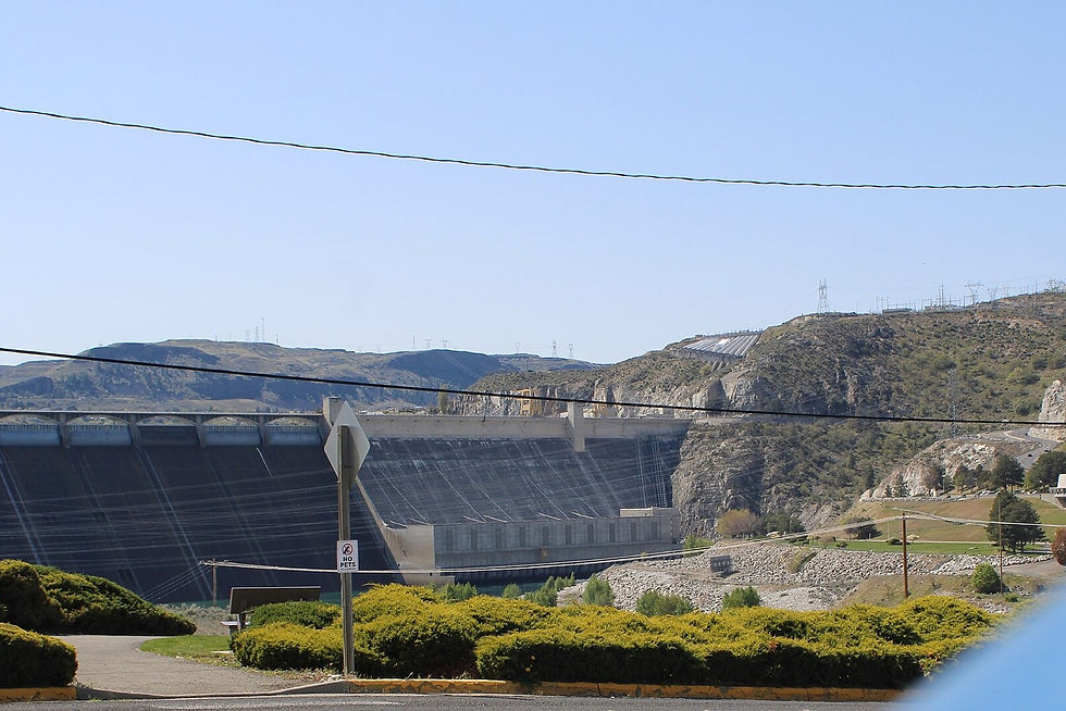 Grand Coulee Dam and visitor area