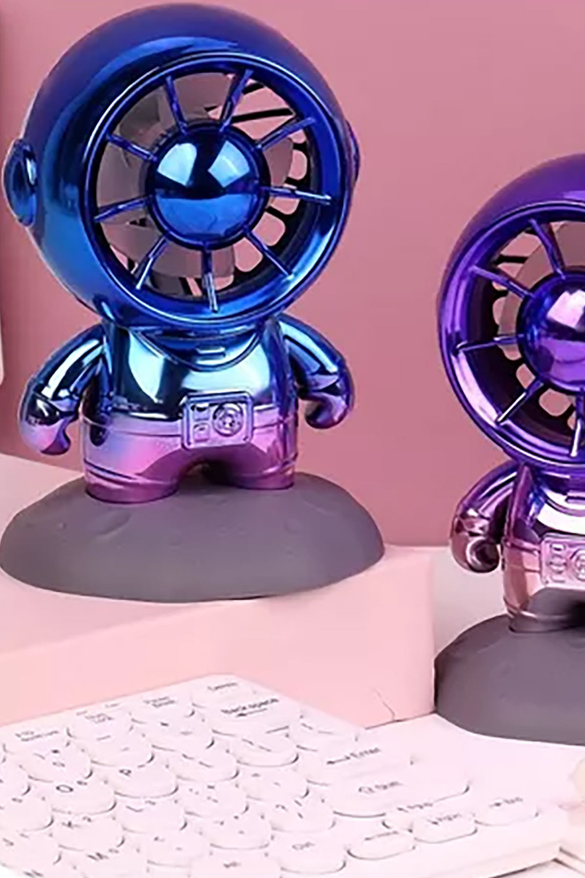 Yeni USB Mini Sevimli Karikatür Aya Basan Astronot El Fanı Taşınabilir Ev Ofis Ş