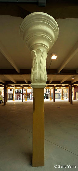 Mercado.-Detalle-decorativo-en-el-capitel-4.jpg