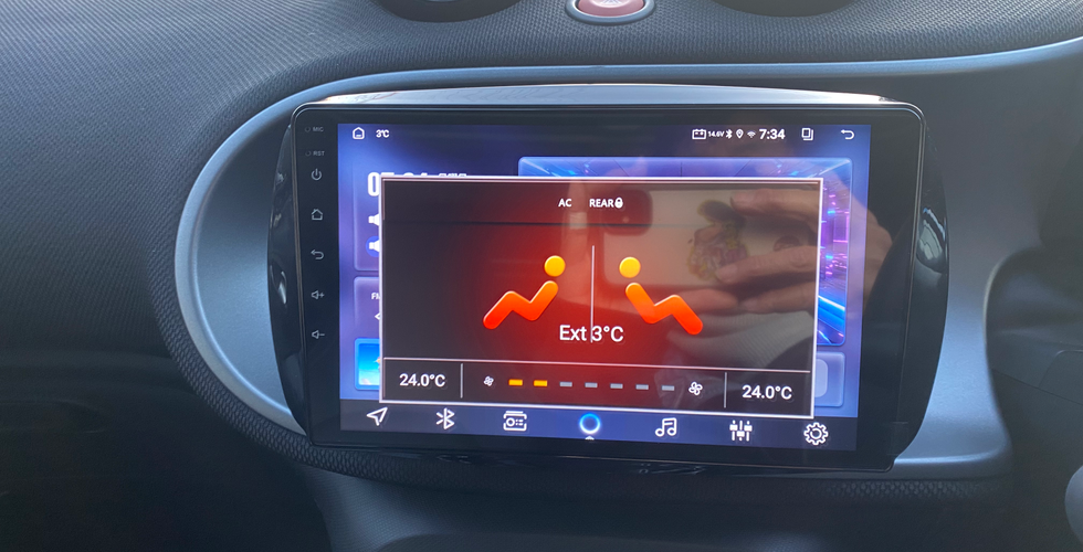 スマートフォーフォー ディスプレイオーディオ取り付け設置状況