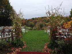 Fall ceremony decor on the first tee