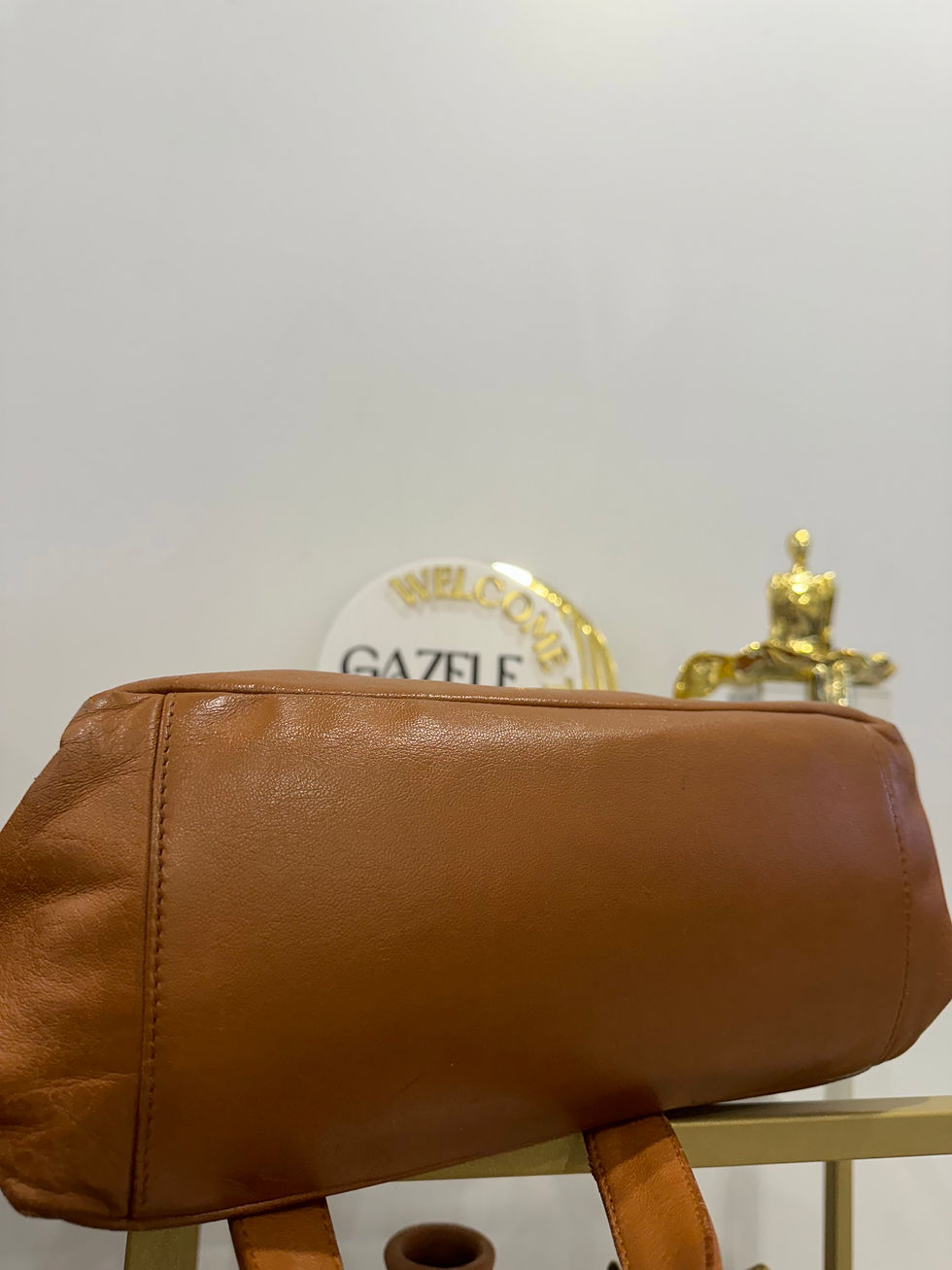 Thumbnail: Vintage LOEWE Tan handbag 