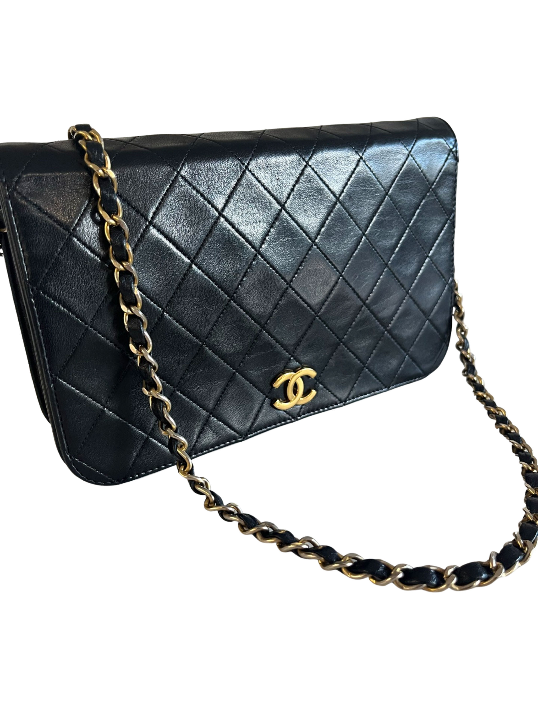 CHANEL Full flap lambskin , 24 k gold cc