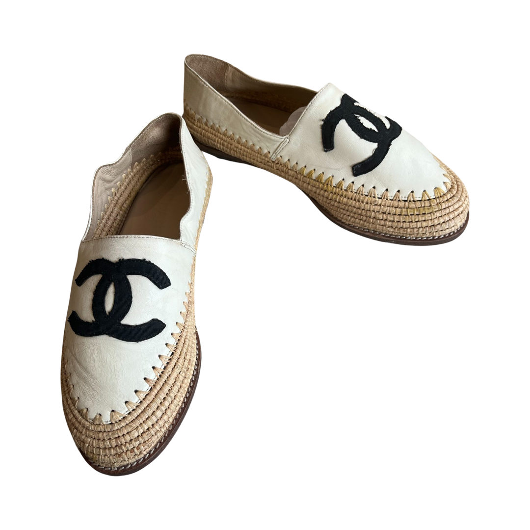 Chanel Espadrille Lambskin leather Woven Raffia Flats.