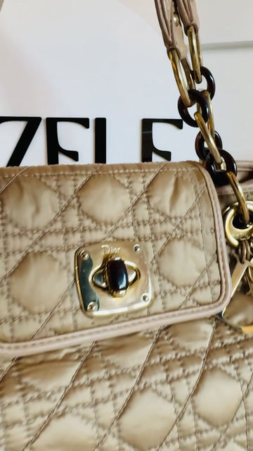 Thumbnail: Christian Dior Charming Lock 