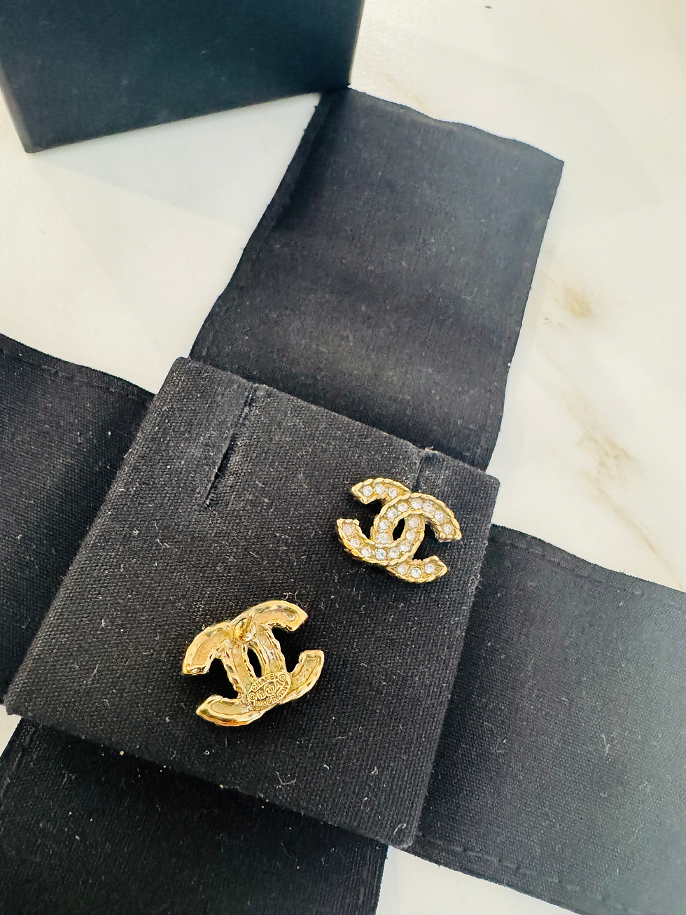 Thumbnail: Chanel Gold Brushed Interlocking CC Stud Earrings