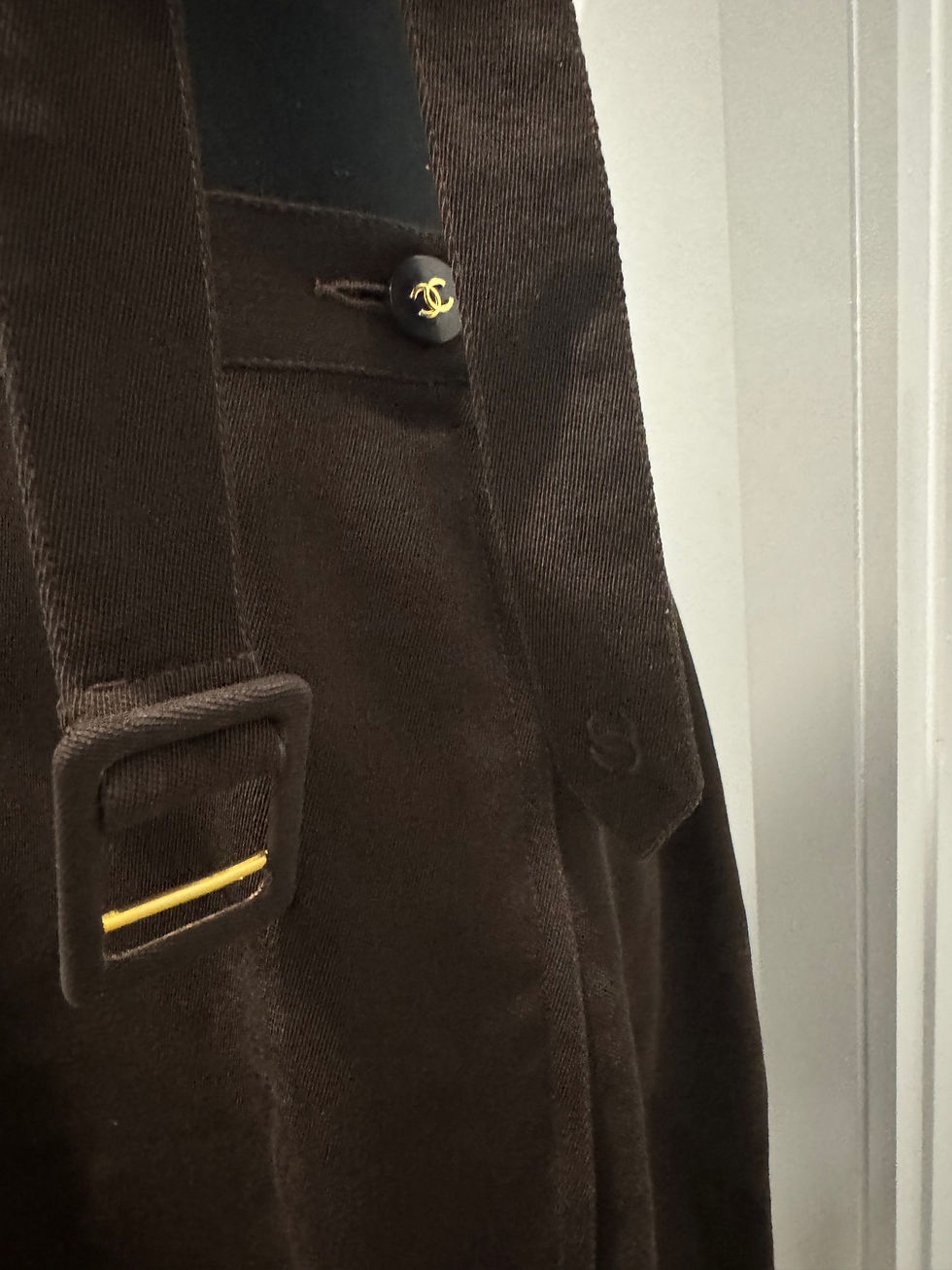 Thumbnail: CHANEL  SIZE 8 PRE-OWNED  BELTED  SKIRT 