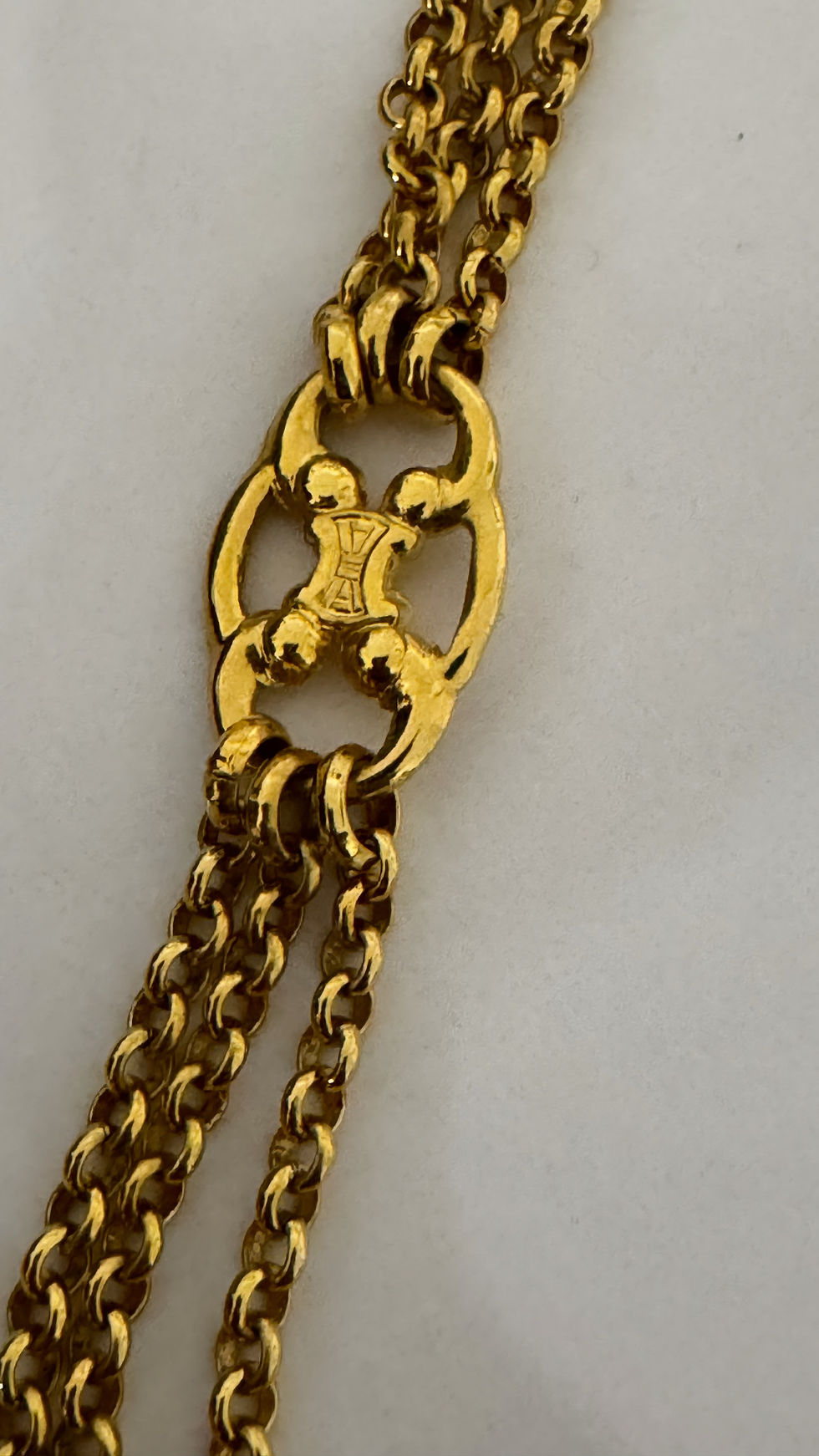 Thumbnail: CELINE  TRIOMPHE  GOLD CHAIN NECKLACE / BELT 