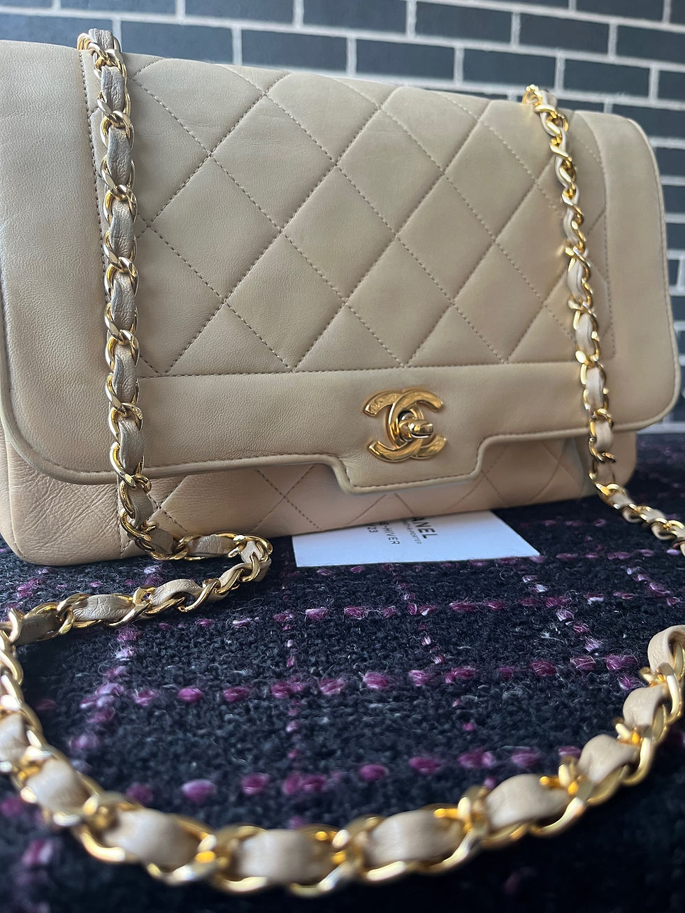 Thumbnail: CHANEL DIANA  Beige Lambskin vintage bag 1989