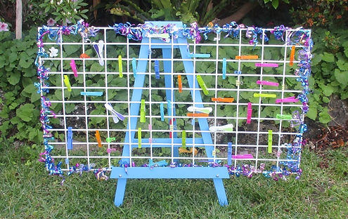 mini easel prize board.JPG