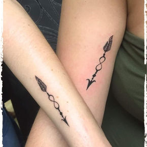 Freundschaftstattoo kleiner Pfeil.