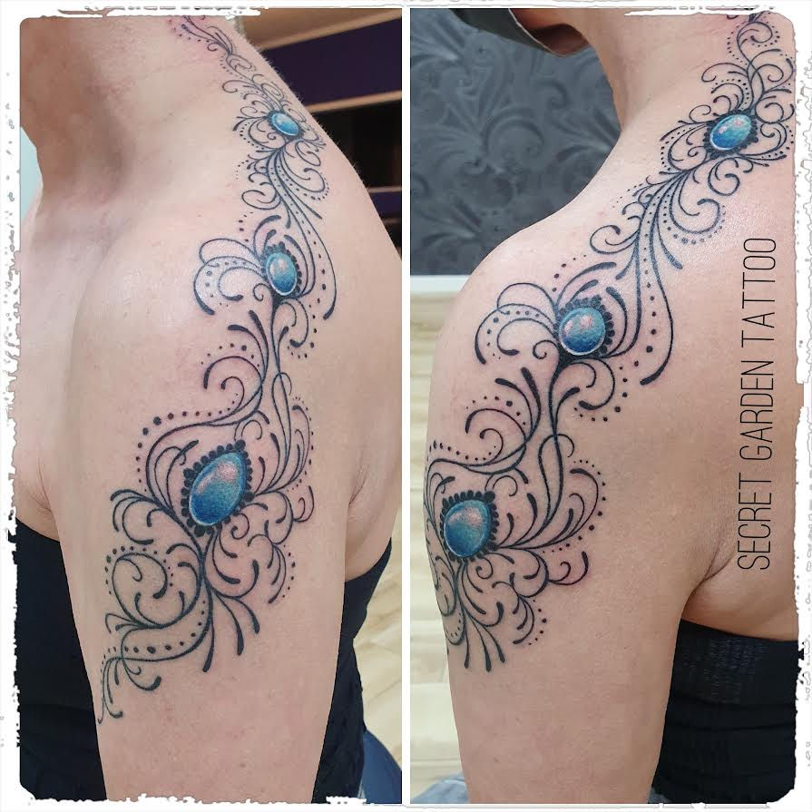 Steine und Schnörkel