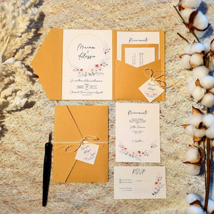 Inviti matrimoniali stile classico con carta biodegradabile