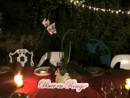 Diner En Rouge with Friends