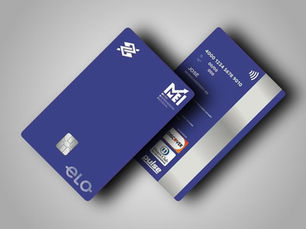 Imagem mostra dois cartões de crédito, um azul e um branco, com o logotipo da Elo na parte inferior.