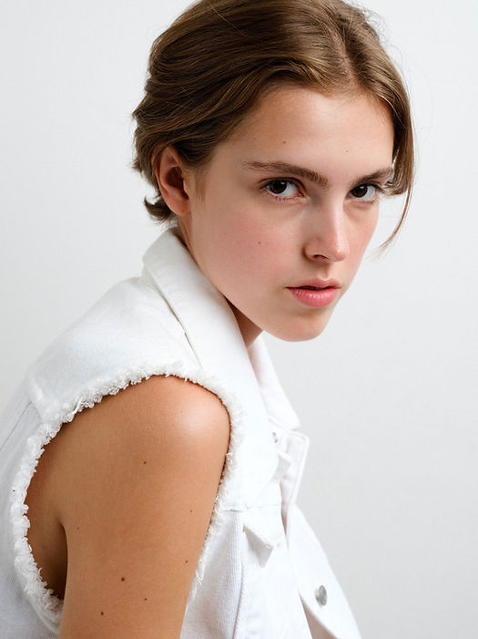 21-lulu-standowicz-portfolio-uncover-models.jpg
