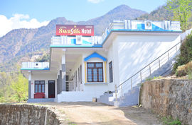 hotels near triyuginarayan temple
