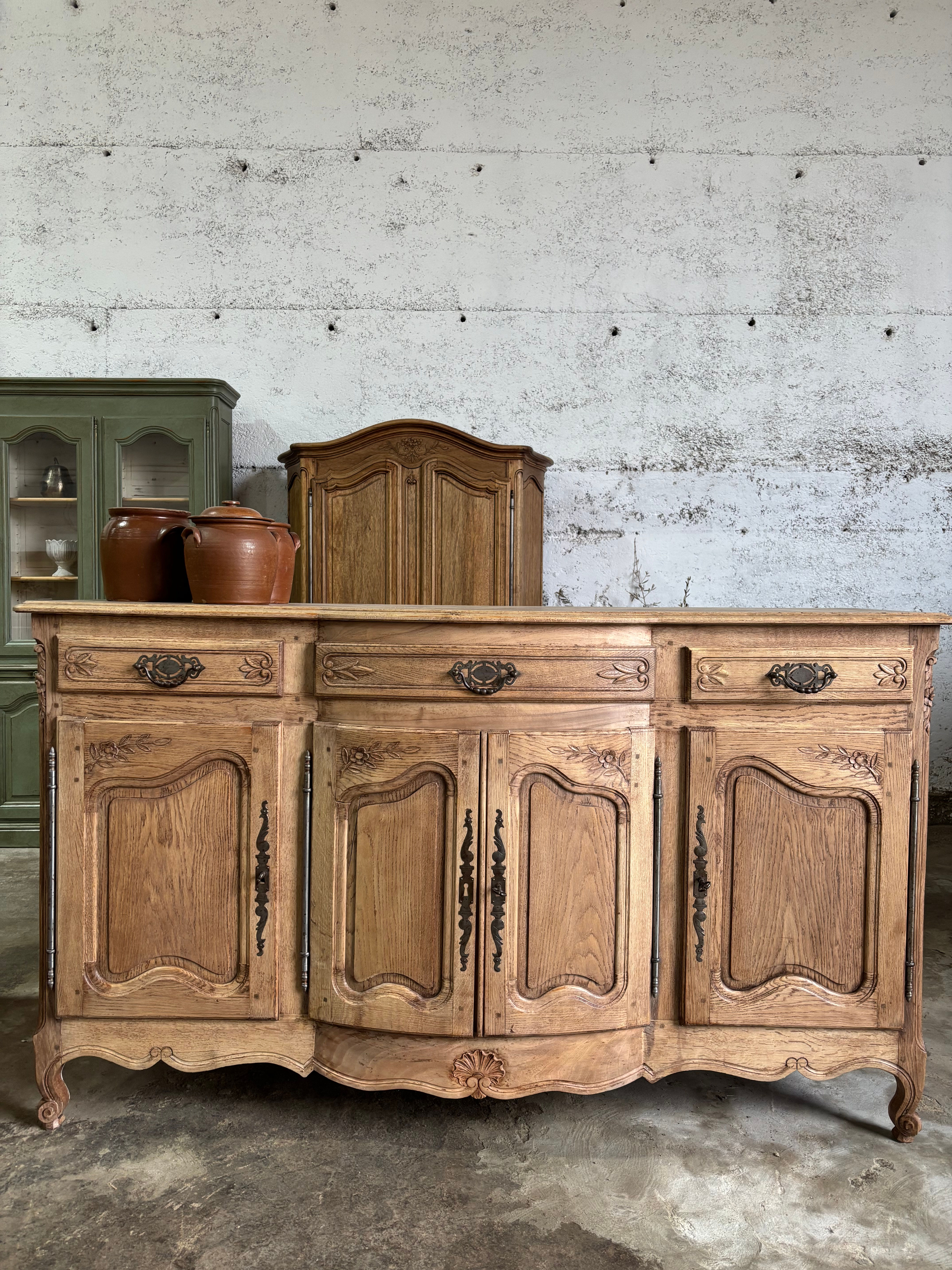 Aparador francés nogal