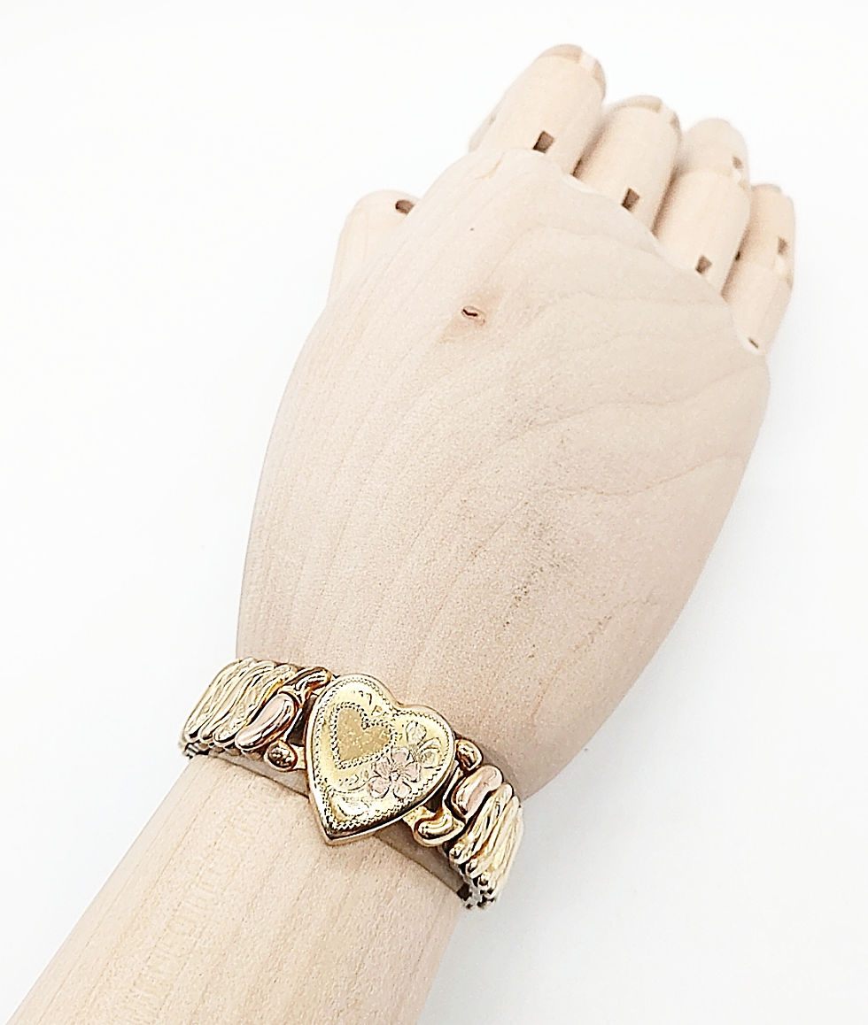 Thumbnail: Sweetheart bracelet
