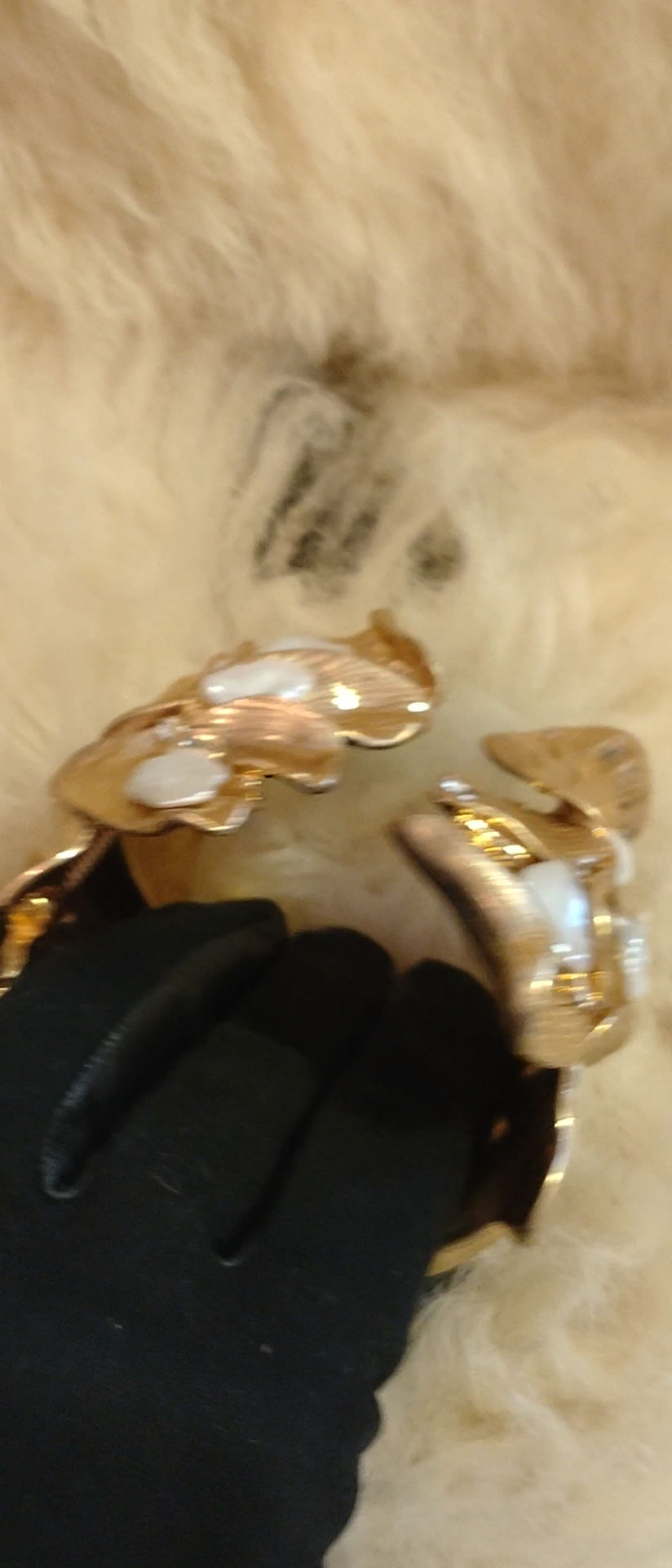 Thumbnail: Stunning vintage bangle 