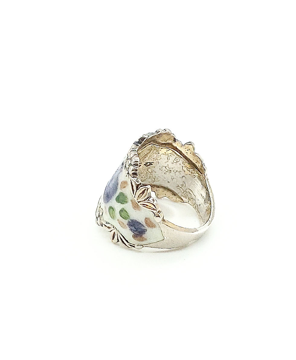Thumbnail: Adorable Enamel Ring