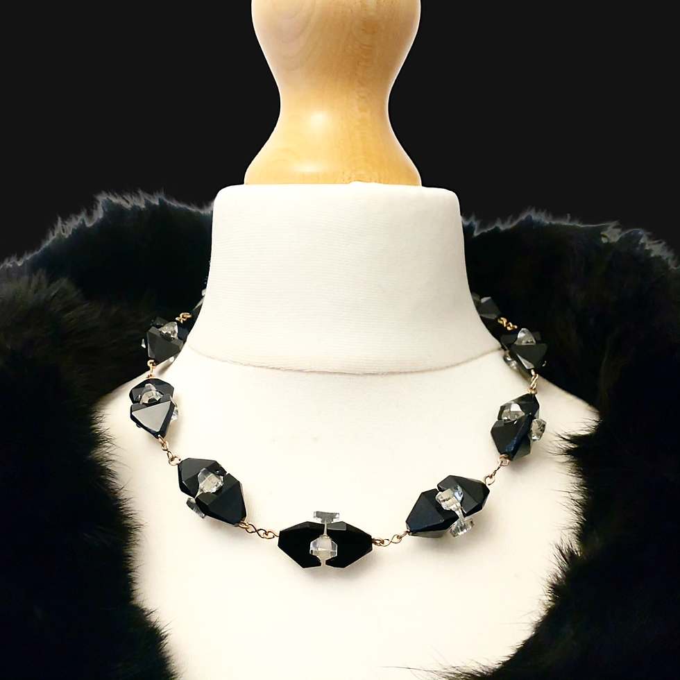 Art deco choker