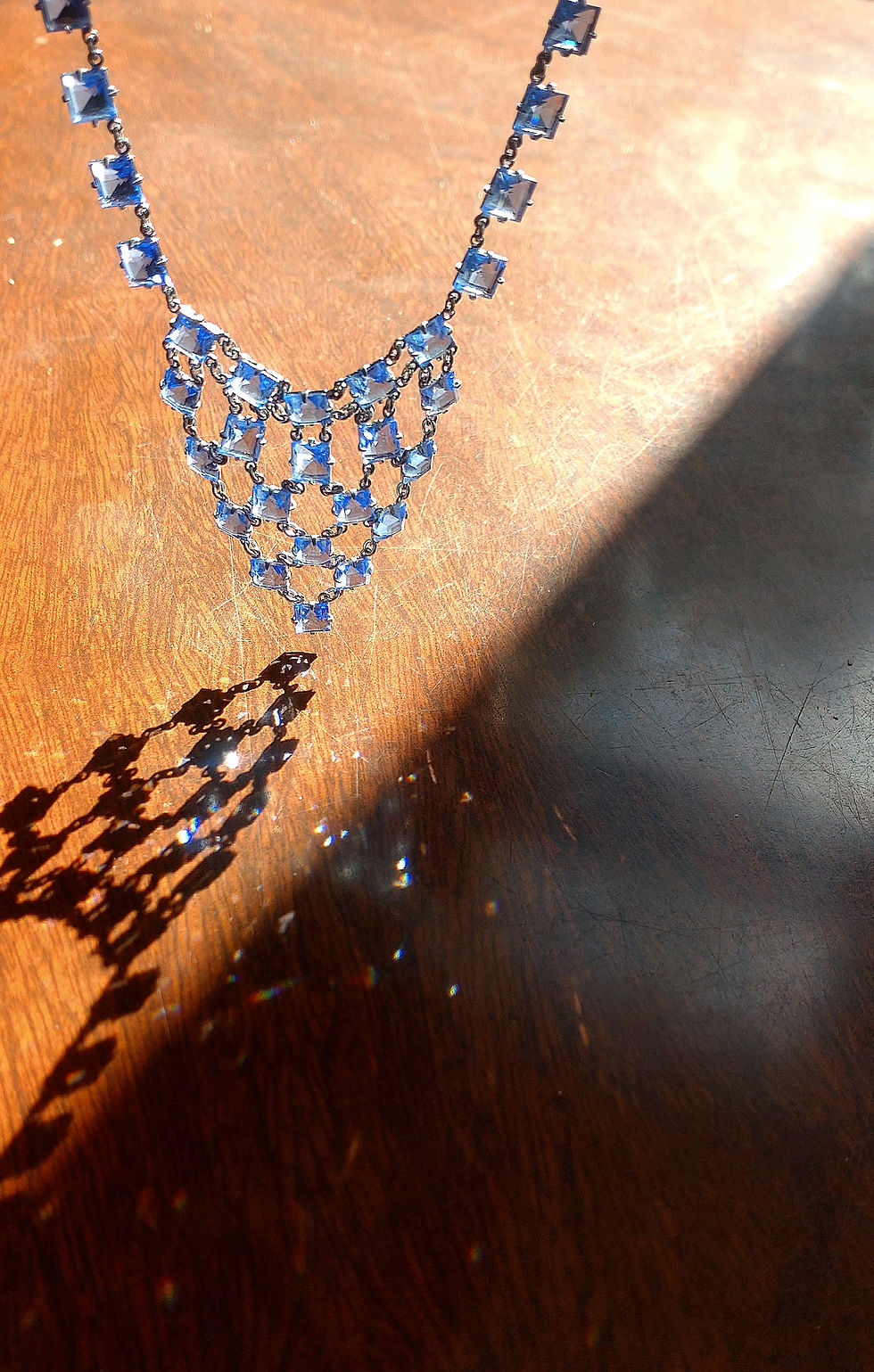Thumbnail: Art deco blue 